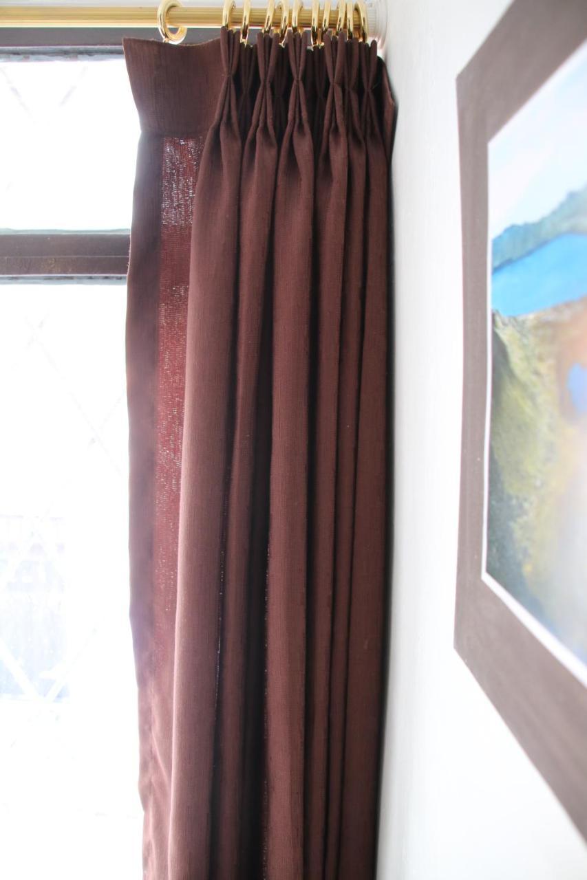 Hospedaje Los Ponchos オタバロ エクステリア 写真