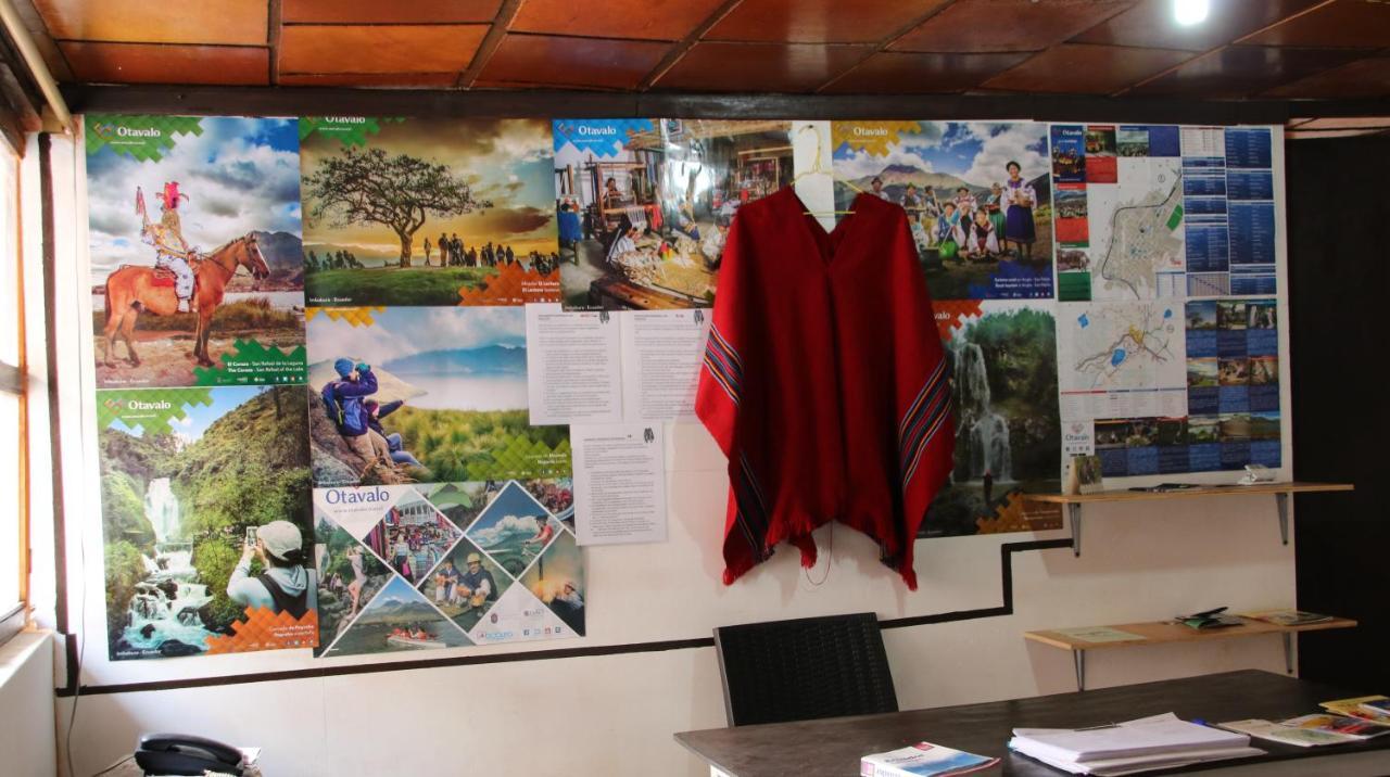 Hospedaje Los Ponchos オタバロ エクステリア 写真