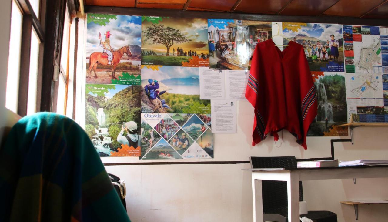 Hospedaje Los Ponchos オタバロ エクステリア 写真